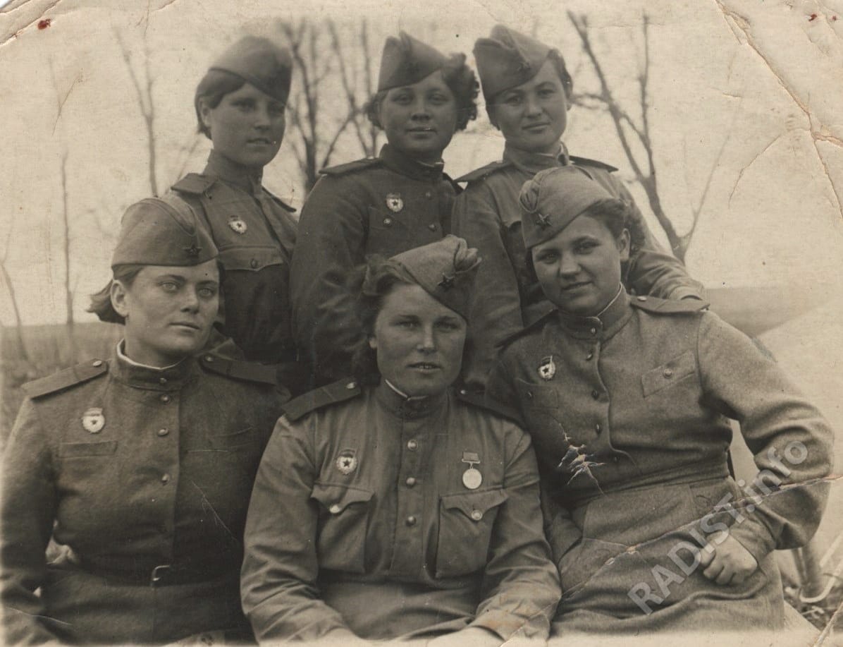 Боевые подруги-радистки, 10 мая 1943 г.