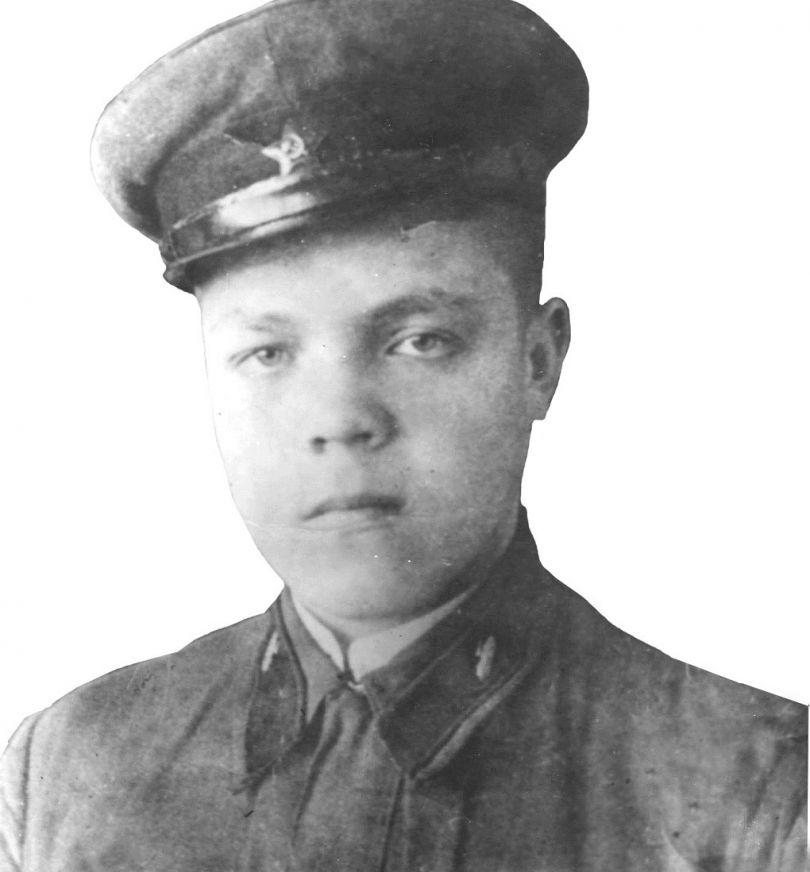 Сержант Новиков Николай Сергеевич – связист батальона связи 1-ой гв. мотострелковой дивизии.