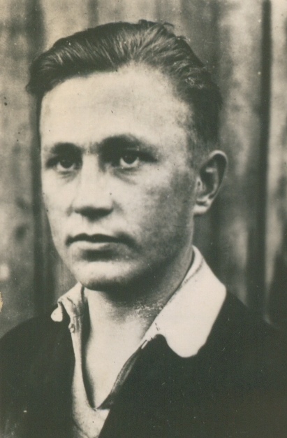 Сержант Путилов Матвей Мефодьевич, командир отделения связи. Снимок до 1942 г.