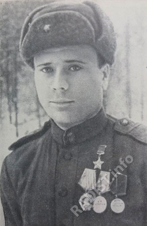 Ефрейтор, радиотелеграфист, Герой Советского Союза. - Колодий Иван Михайлович, 1943 г.